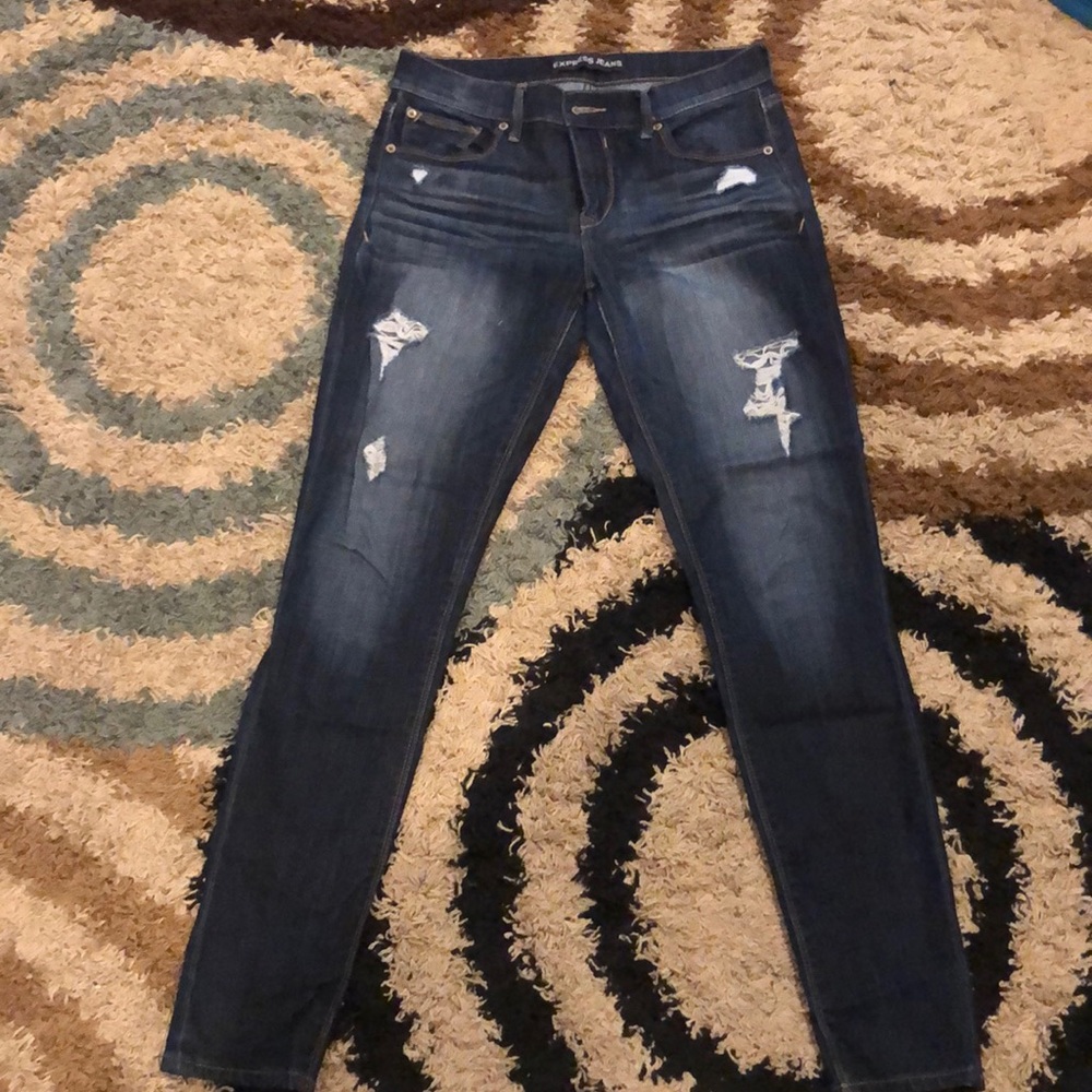 Women’s express distressed jeans